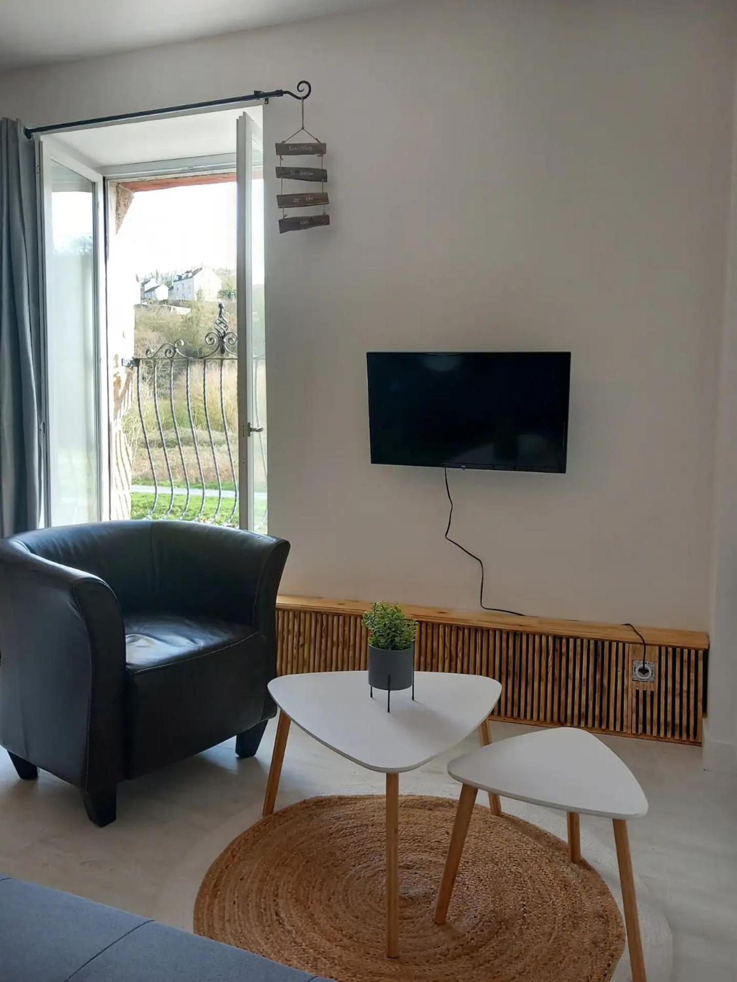 Balade Sur Le Port Apartment ดีน็อง ภายนอก รูปภาพ