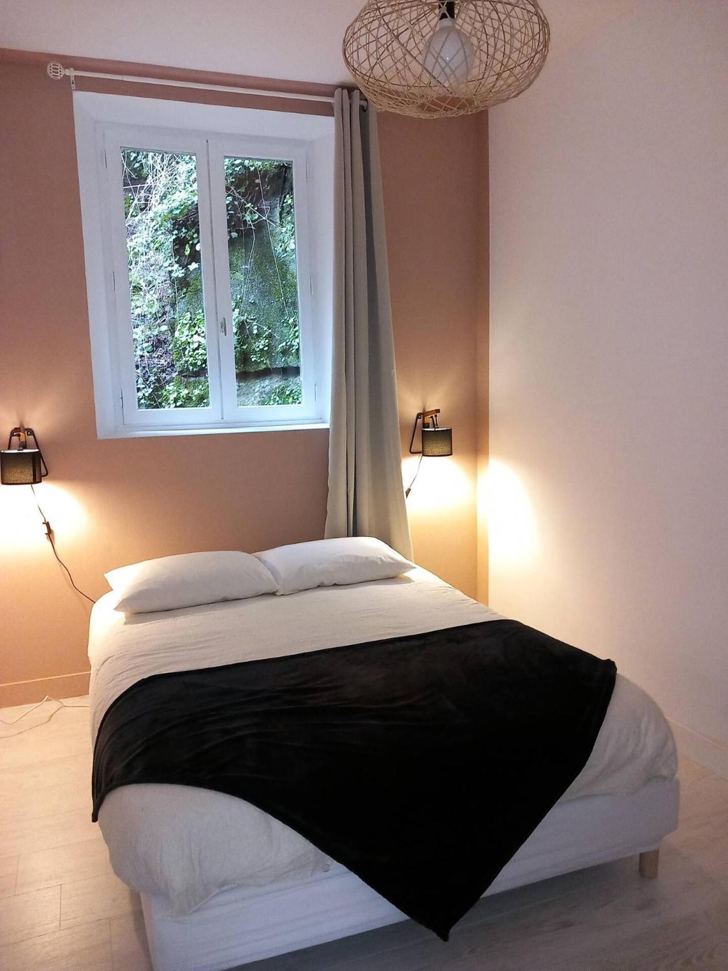 Balade Sur Le Port Apartment ดีน็อง ภายนอก รูปภาพ